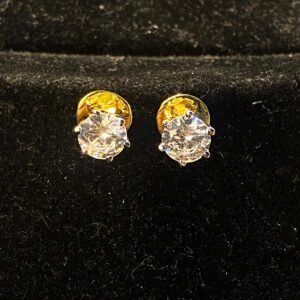 Single solitaire AD diamond Earring