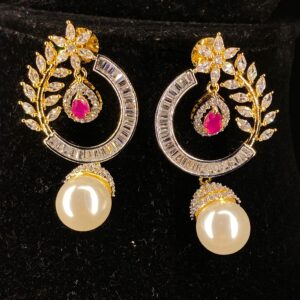 Round shape with moti handing AD diamond pendant set