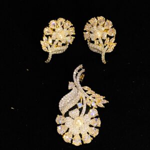 Flower Design AD Diamond Pendant Set